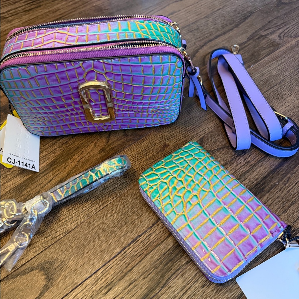 Purse - Picture 3 of 3